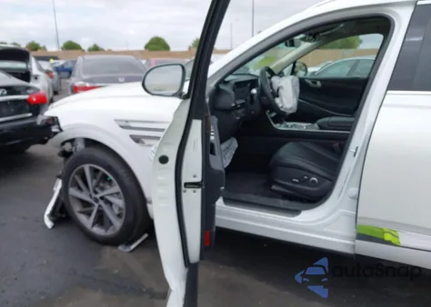 2025 Genesis Gv80 2.5T Select Awd from USA, damaged, VIN KMUHGESBXSU261459